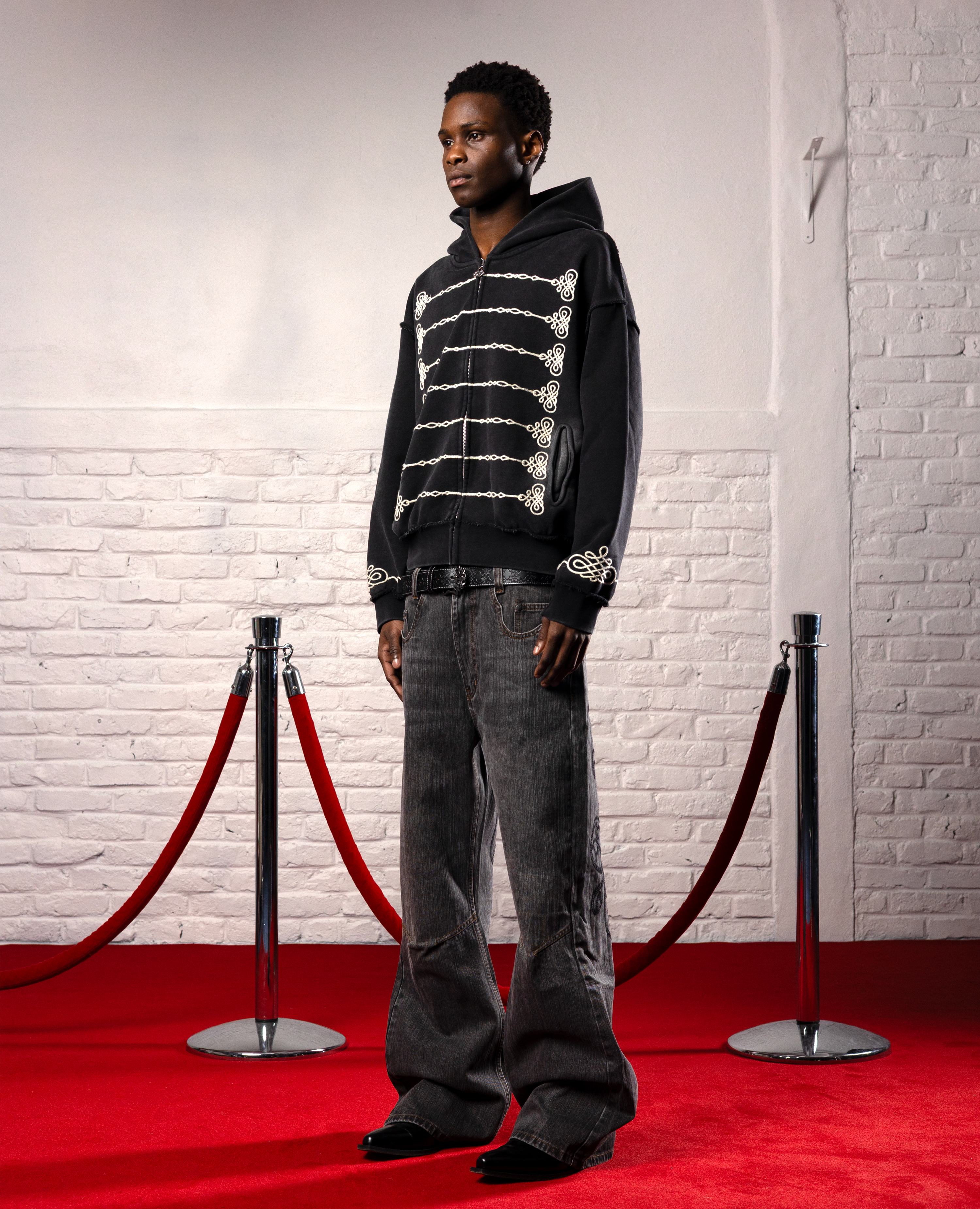 BLACK EMPIRE ZIP